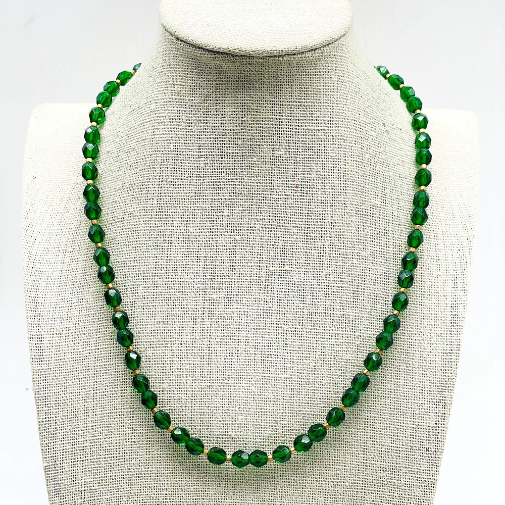 Vintage Green Beaded Necklace Faceted Round Beads Single Strand Costume Jewelry
